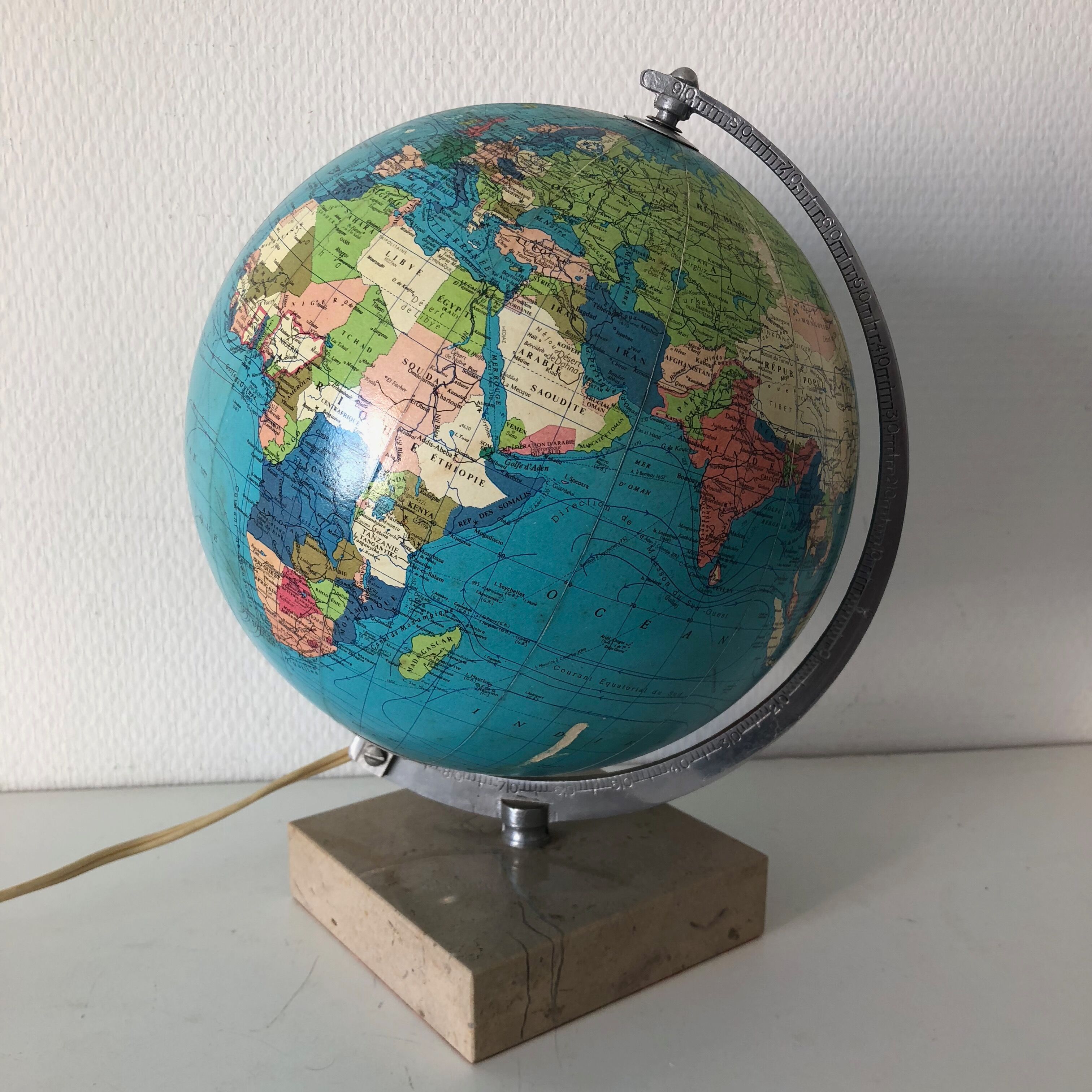 Globe taride marble 28cm vintage 1965