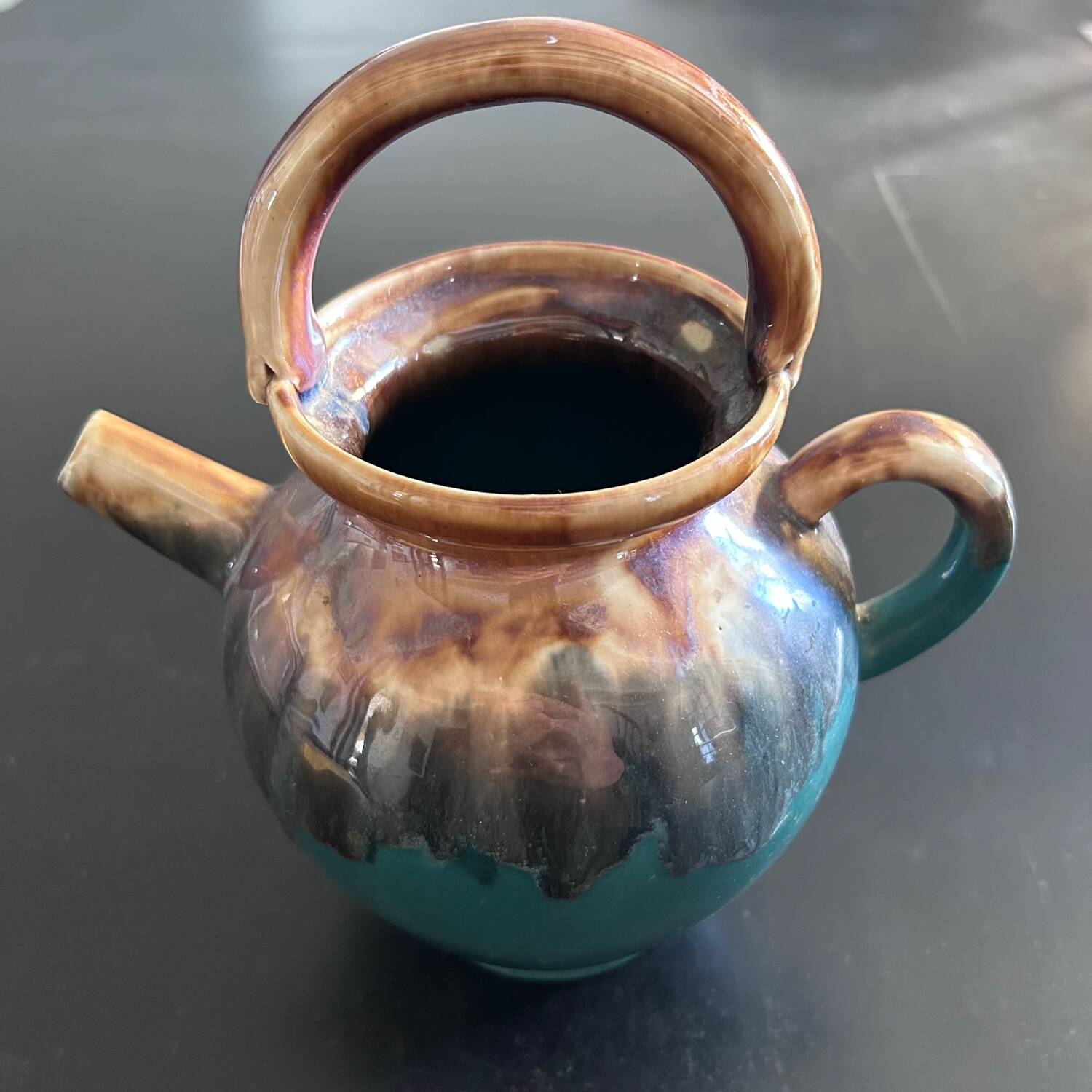 Green and ochre flamed goat