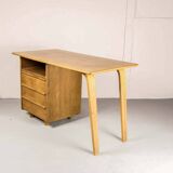 Cees Braakman Dutch Design EE02 Oak Desk for Pastoe. The Netherlands, 1950s
