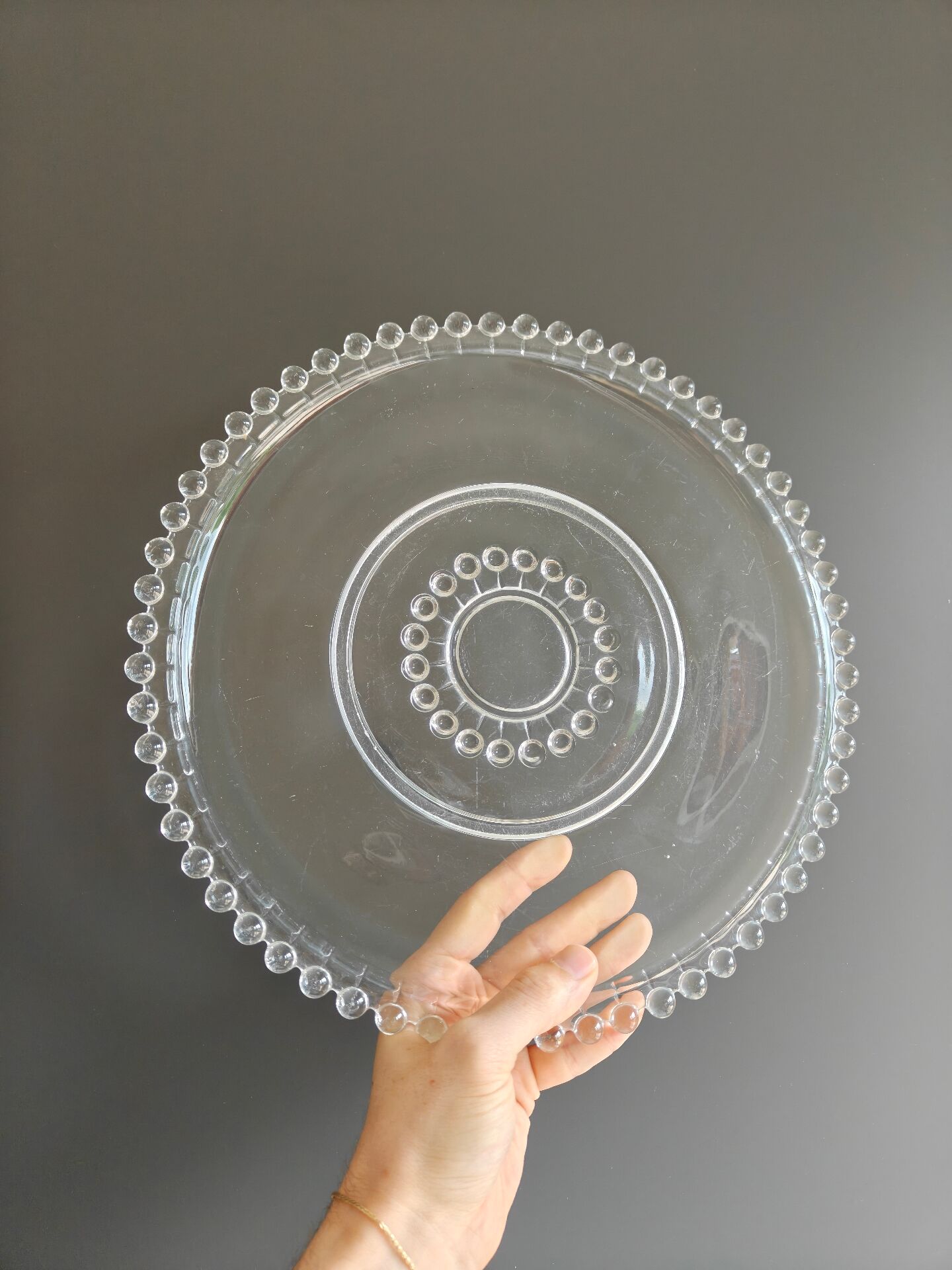 Glass dish