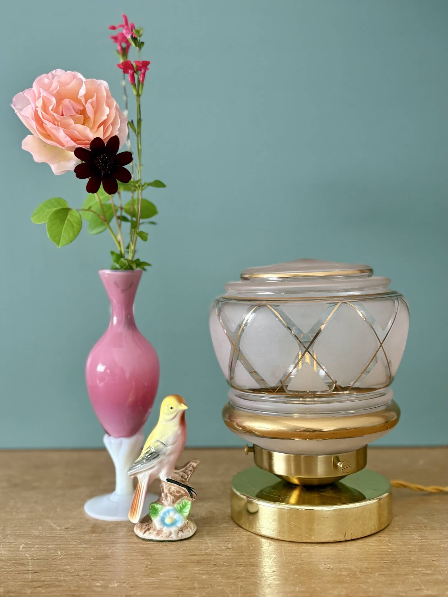 Vintage Art Deco pink and gold glass globe table lamp