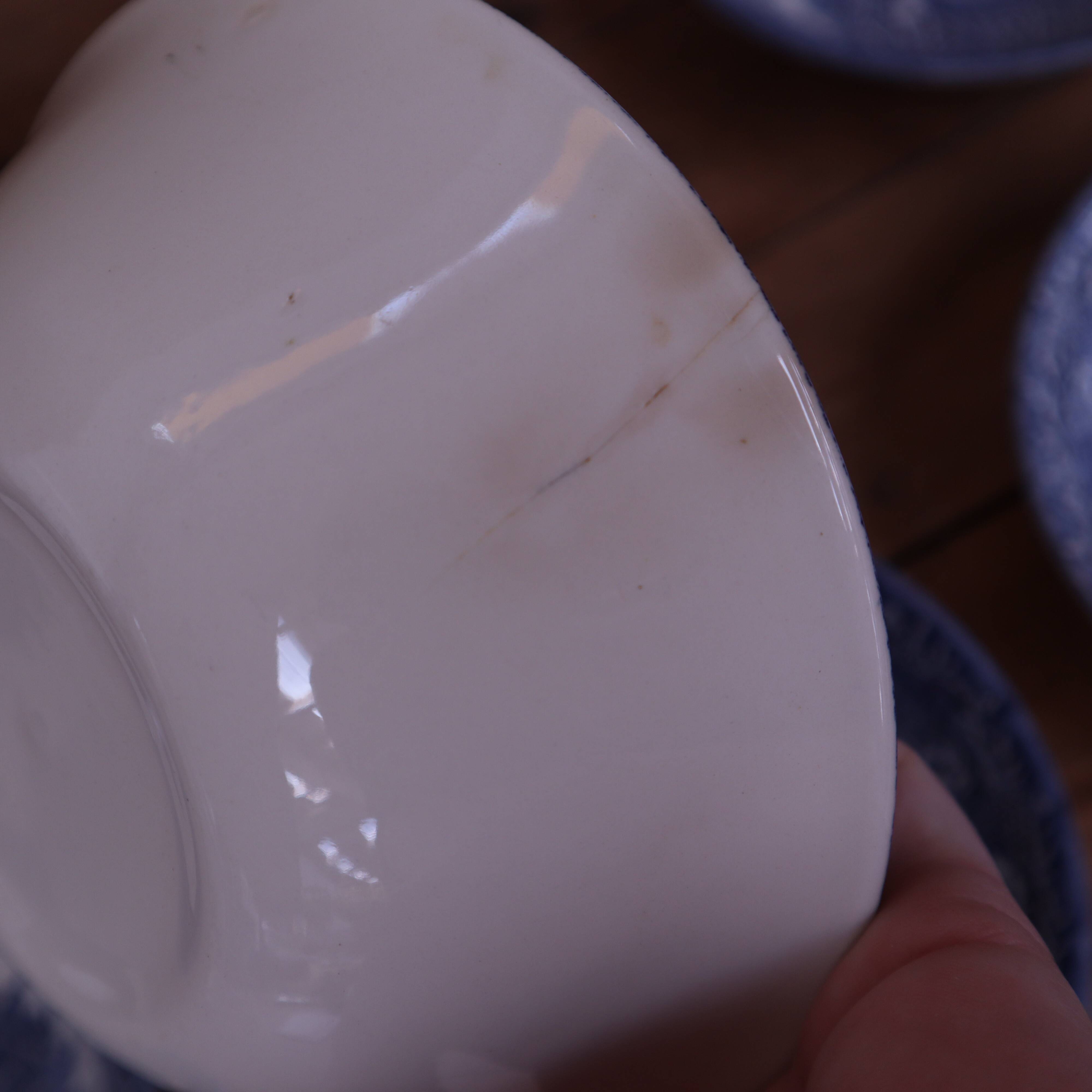 6 vintage bowls EIT England - Staffordshire / Wedgwood style