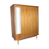 Walk-in wardrobe to ice 1960