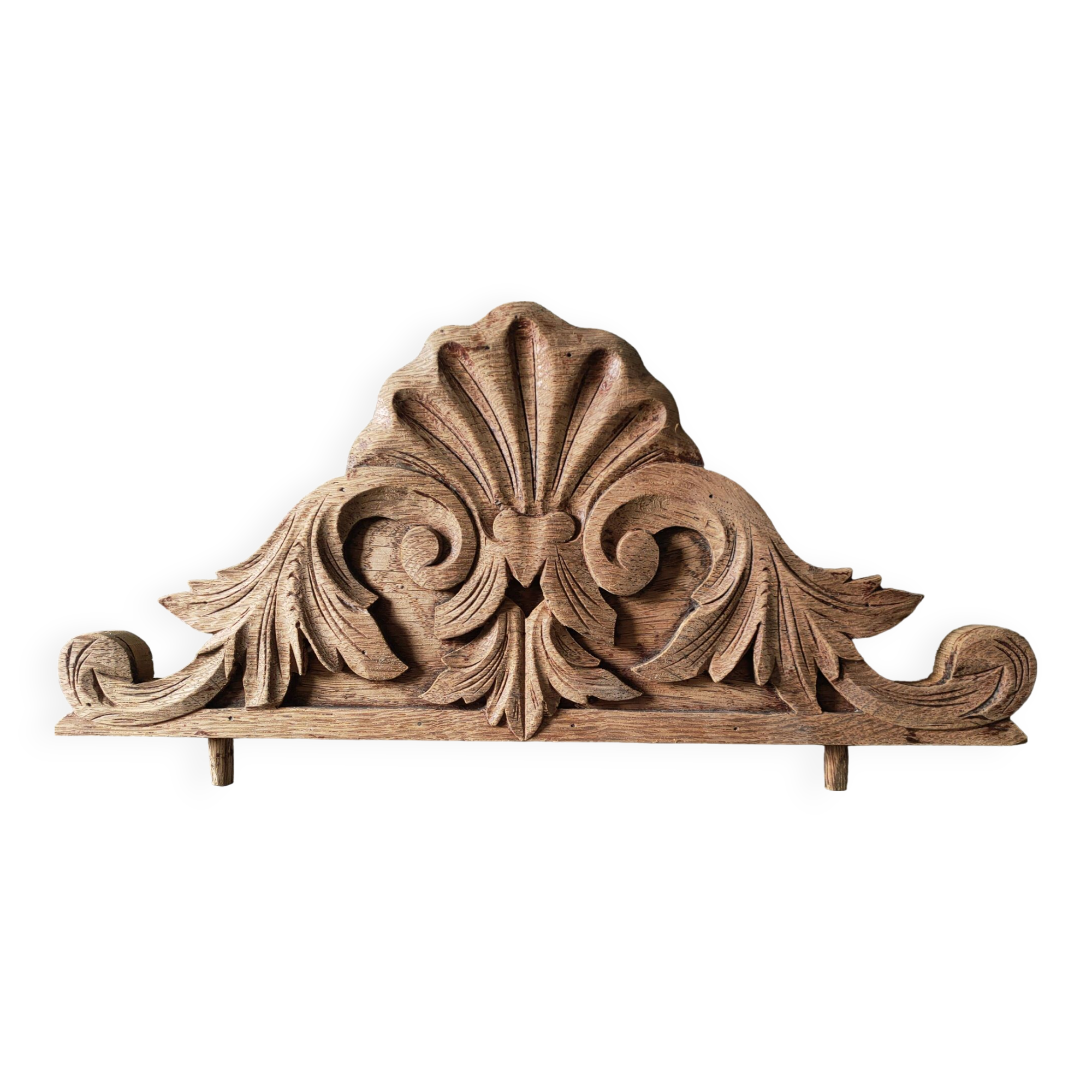 Old oak pediment