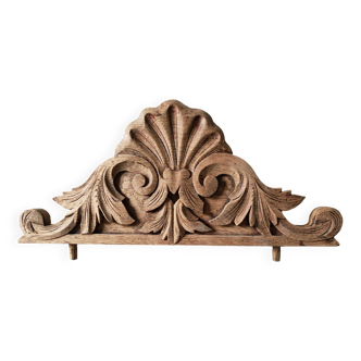 Old oak pediment