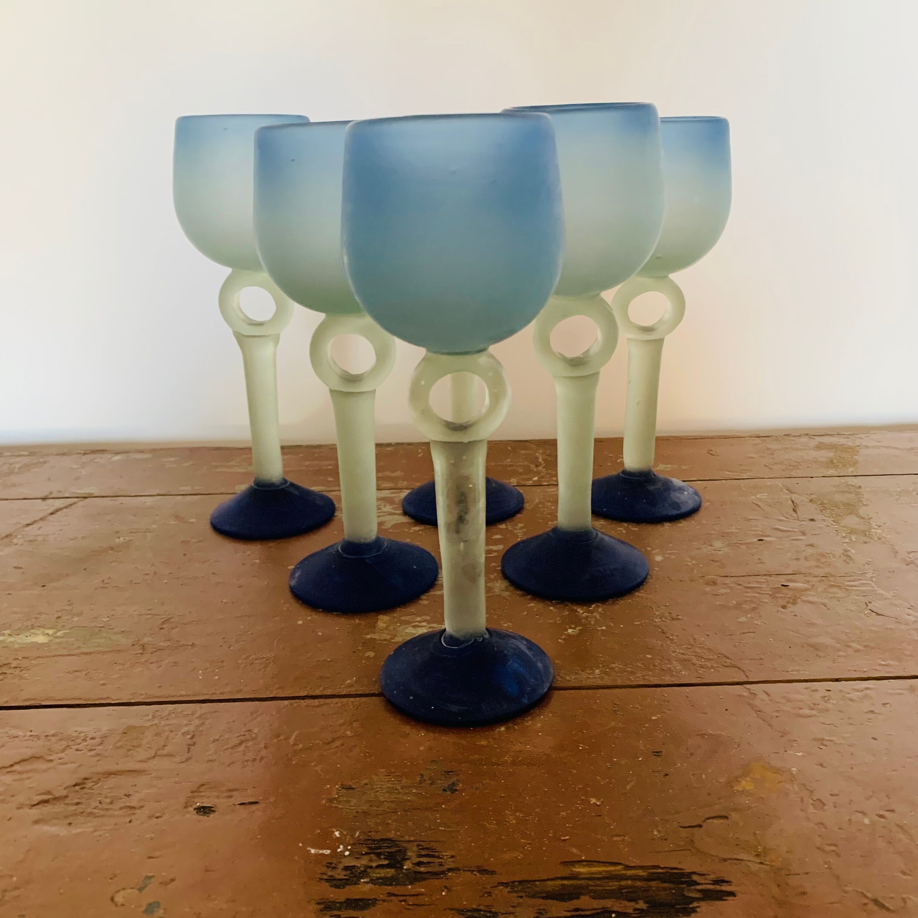 Set of 6 glass paste stemmed glasses