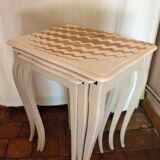 Nesting tables, renovated in excellent condition
