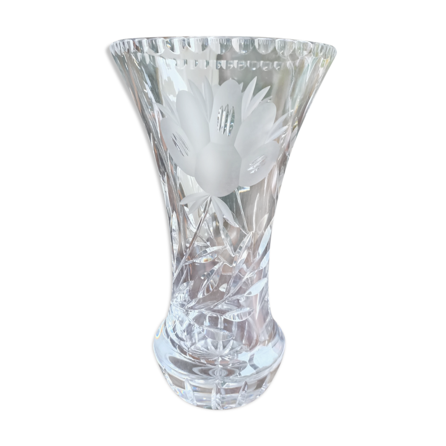 Carved solid crystal vase, floral decoration