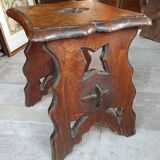 Paire anciens tabourets bois sculpté
