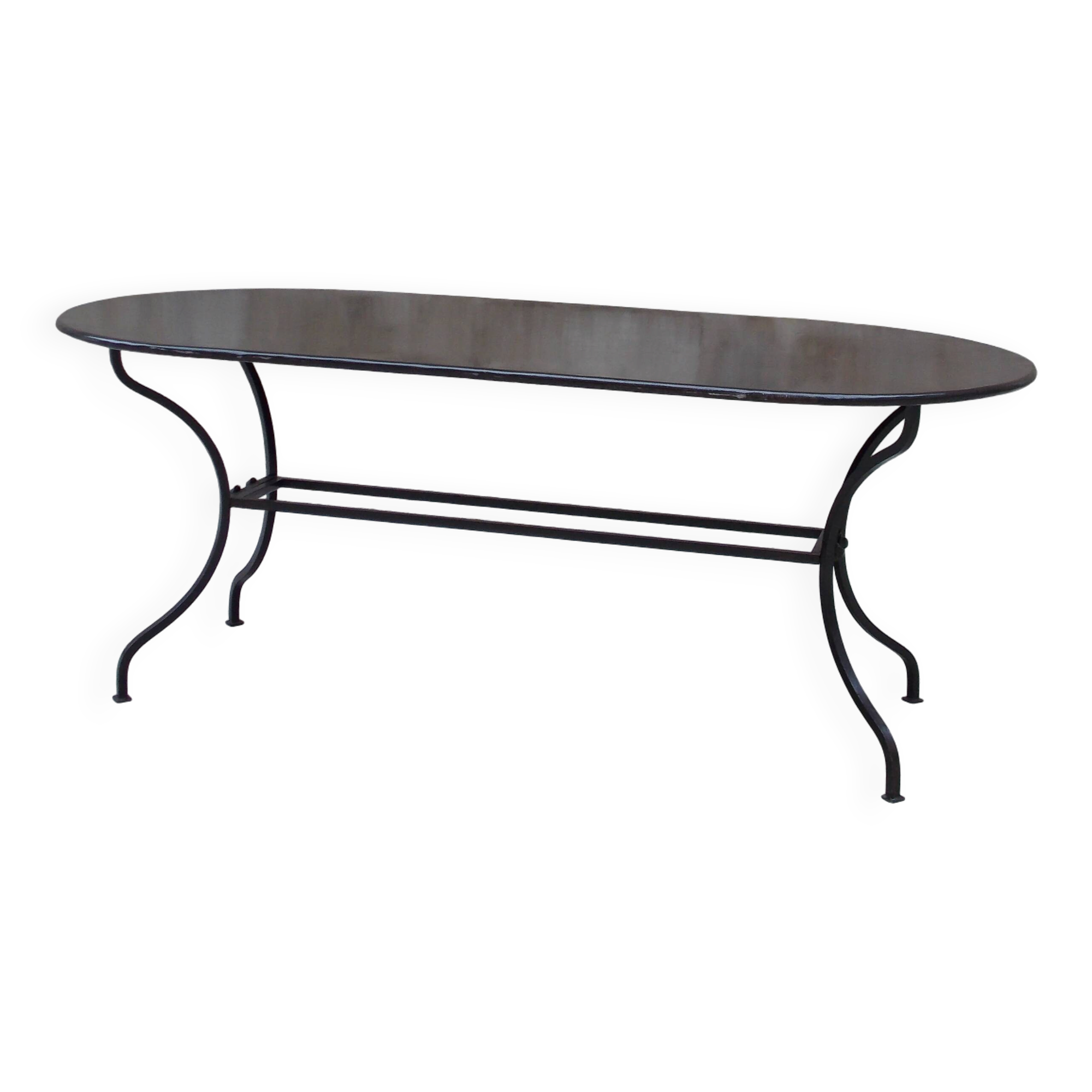 Oval wrought iron table ardeco©