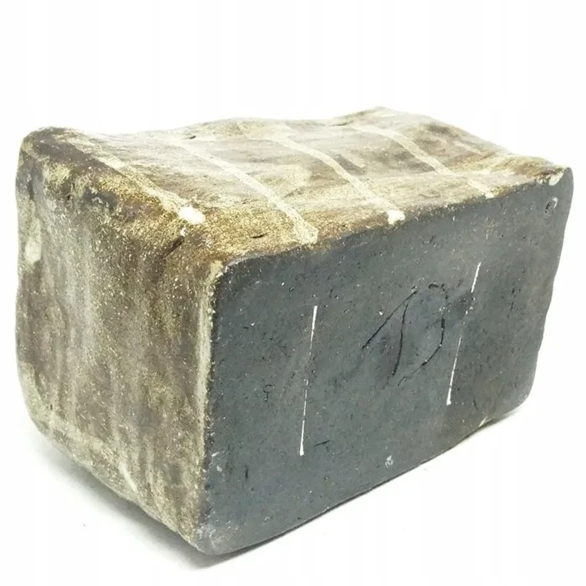 O9R Brutalism - brick-shaped vase