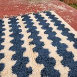 Large striped Berber rug 274x208 cm – Cream & blue wool – Graphic pattern