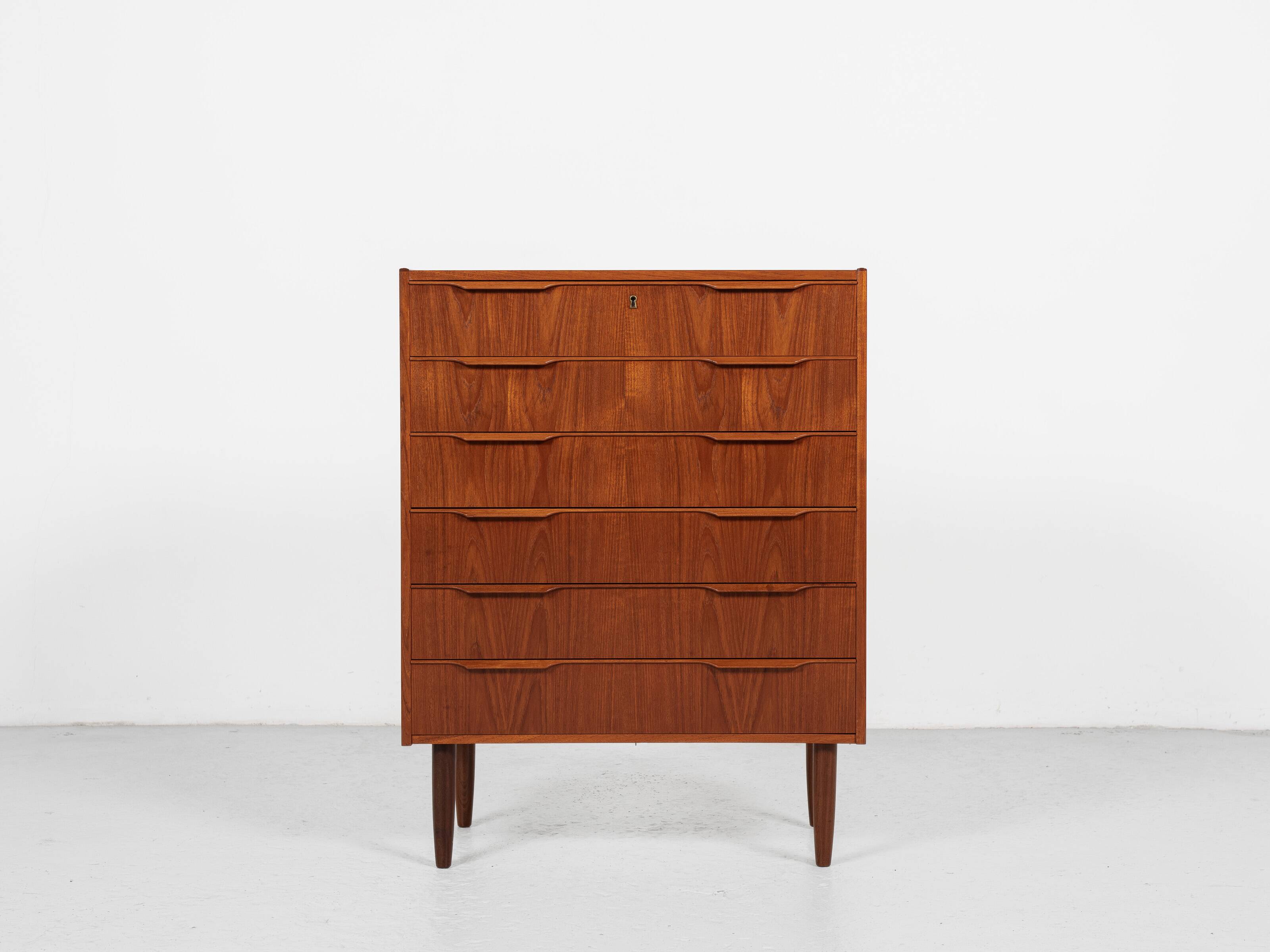 Commode danoise vintage à 6 tiroirs en teck 1960 - longue poignée de tiroir avec 2 poignées
