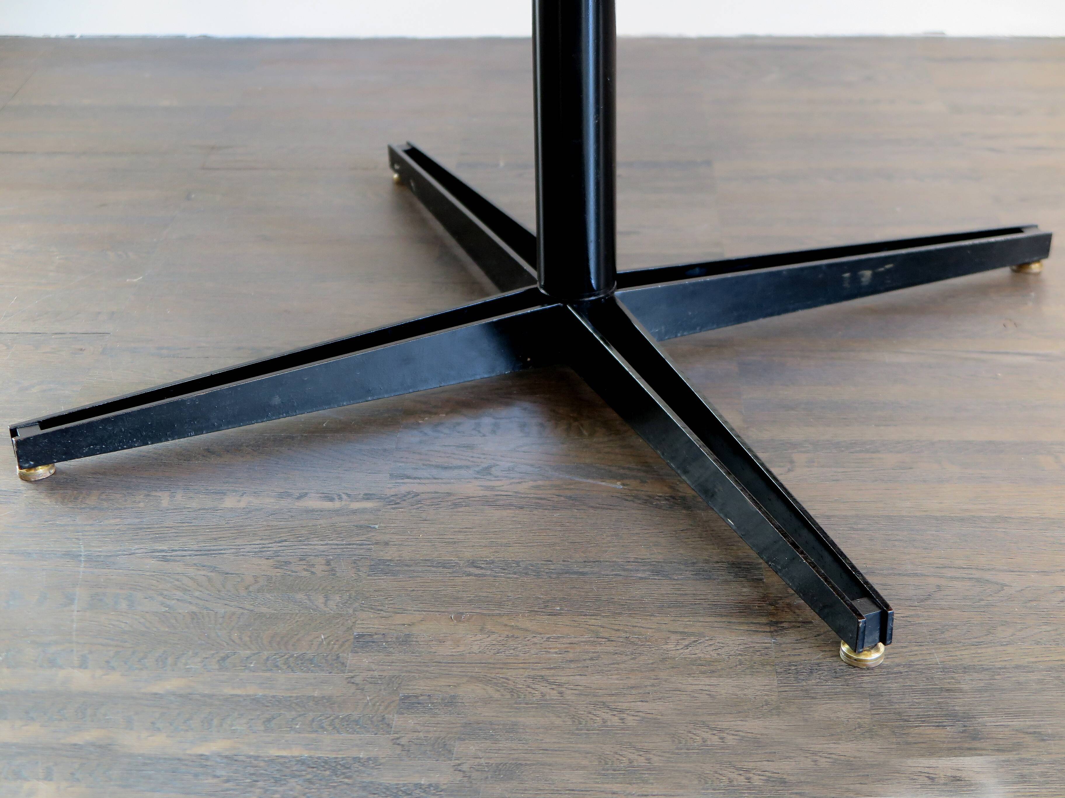 Italian wood table design Osvaldo Borsani for Tecno, 1950s