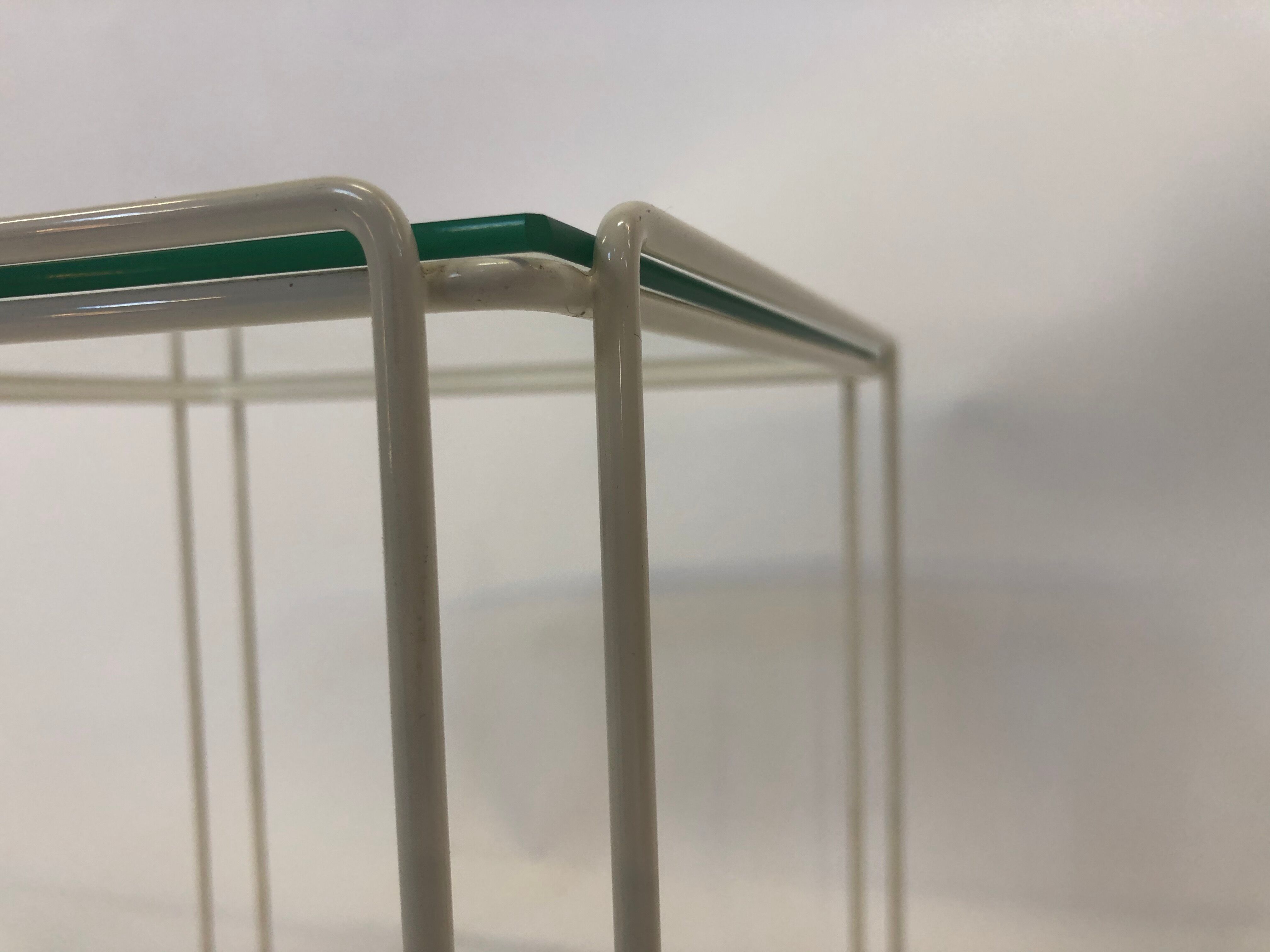 Tables design Max Sauze éditées par Isocèle