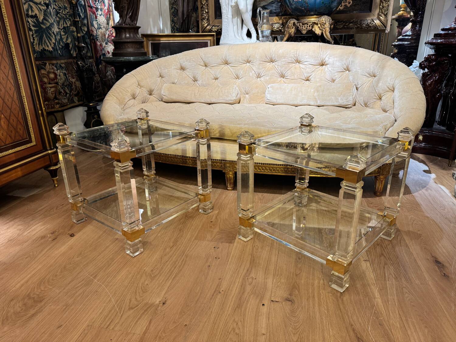 Pair of side tables from the 20th century in plexiglass and glass.