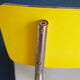 Série de 4 chaises en formica  bicolore jaune et blanc chiné