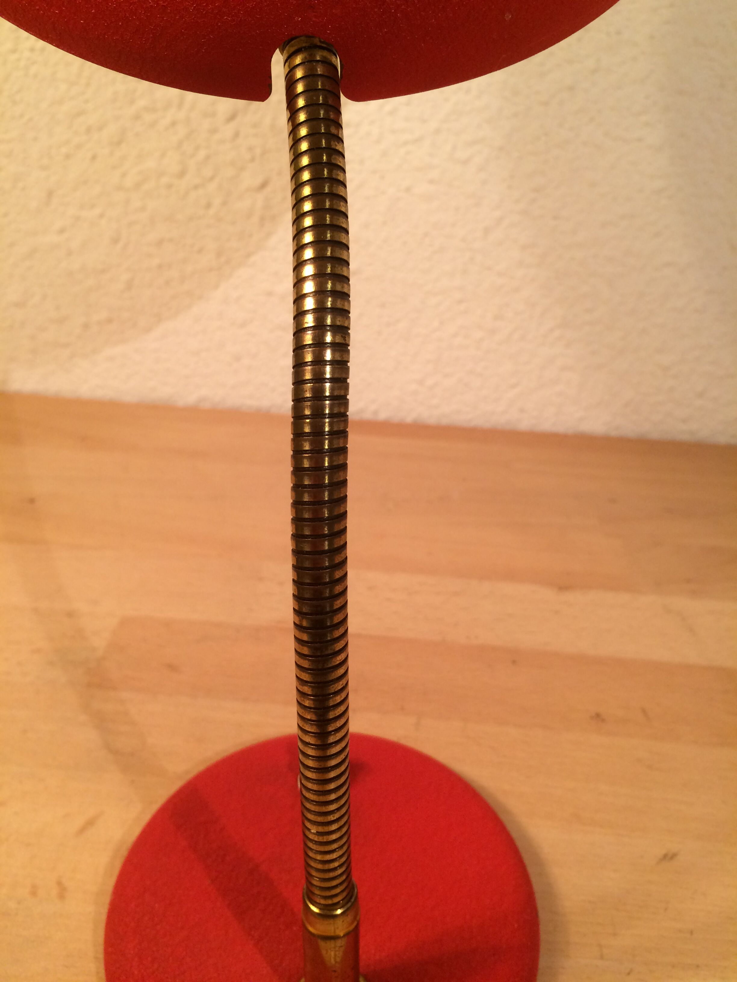 Lampe de bureau flexible rouge années 50 vintage