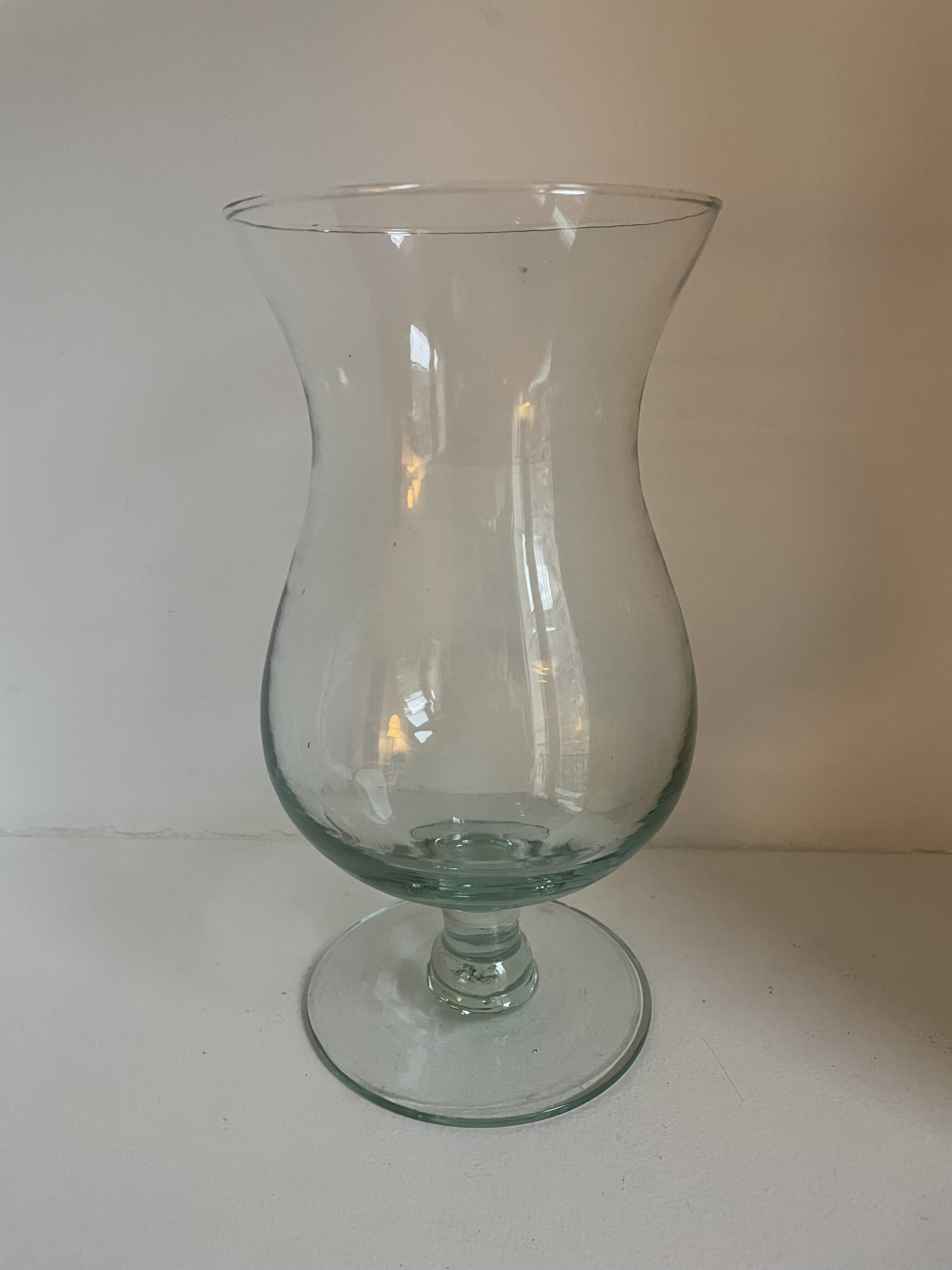 set of 13 decorative items