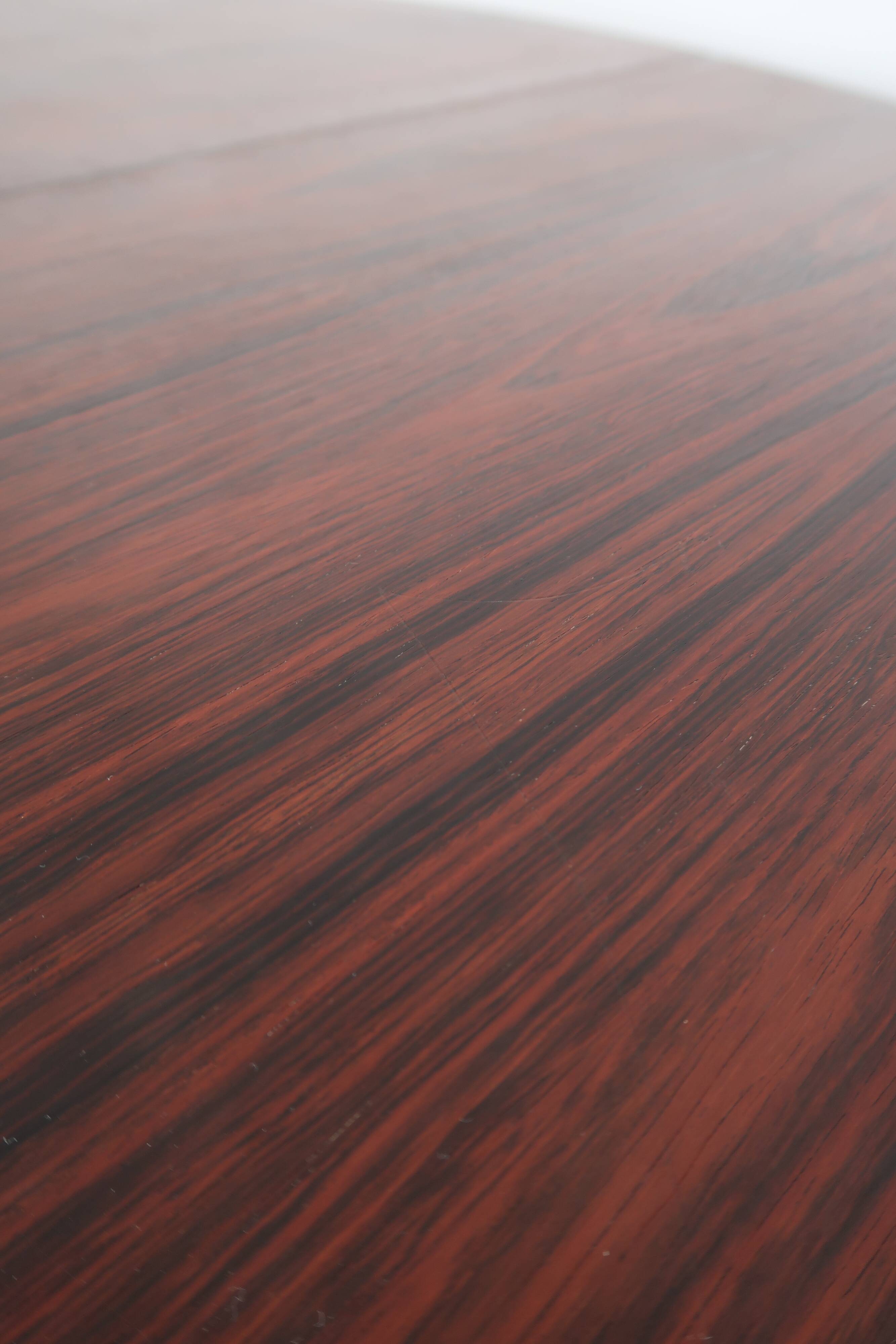 Round table extendable rosewood