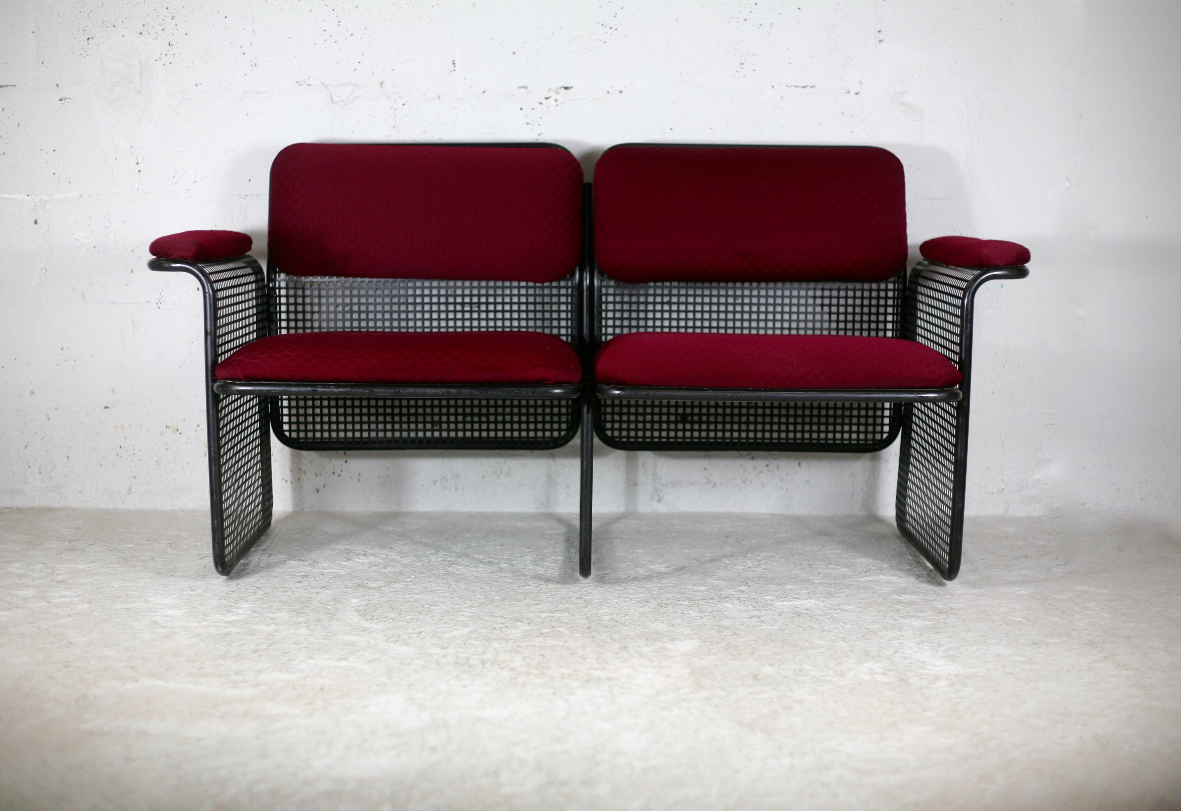 Black honeycomb steel sofa, burgundy fabrics, Italy, circa 1970