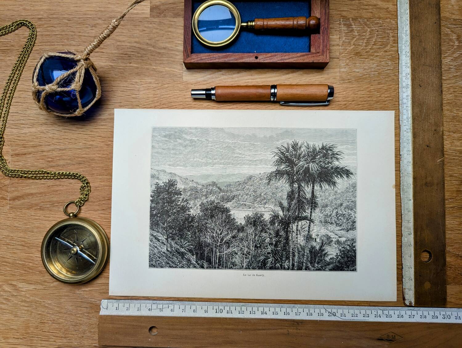 Imprimée en 1894, le lac de Kandy, Sri-Lanka.