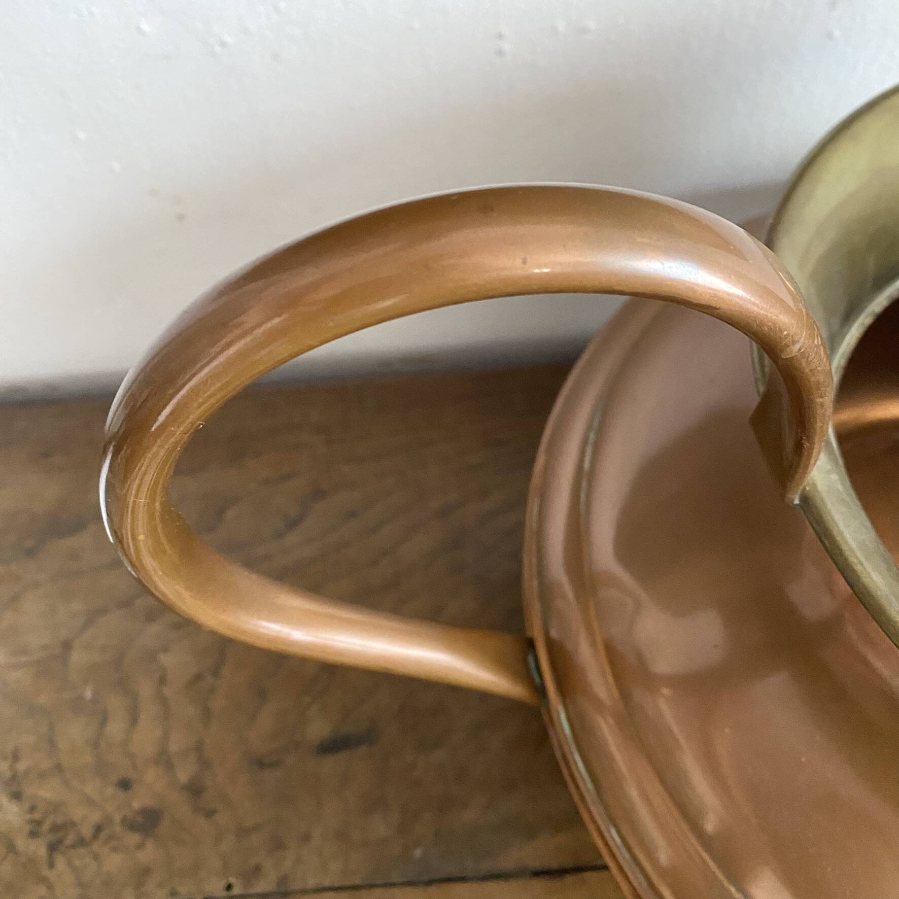 Large amphora or vintage planter in copper and brass
