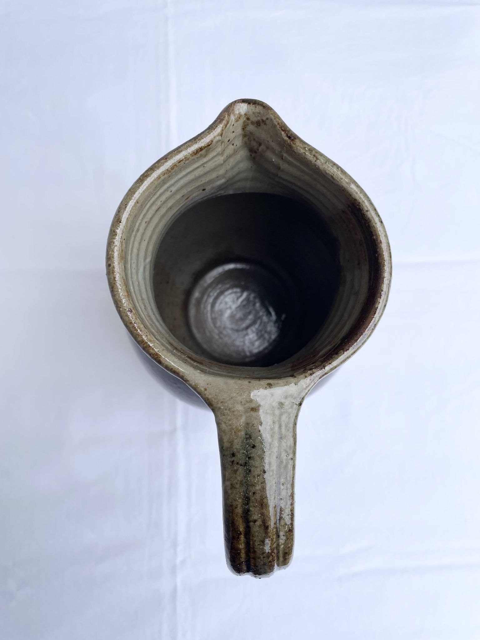 Handmade and signed glazed stoneware pitcher – Atelier de La Borne / Puisaye