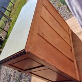 Brutalist Parisian buffet