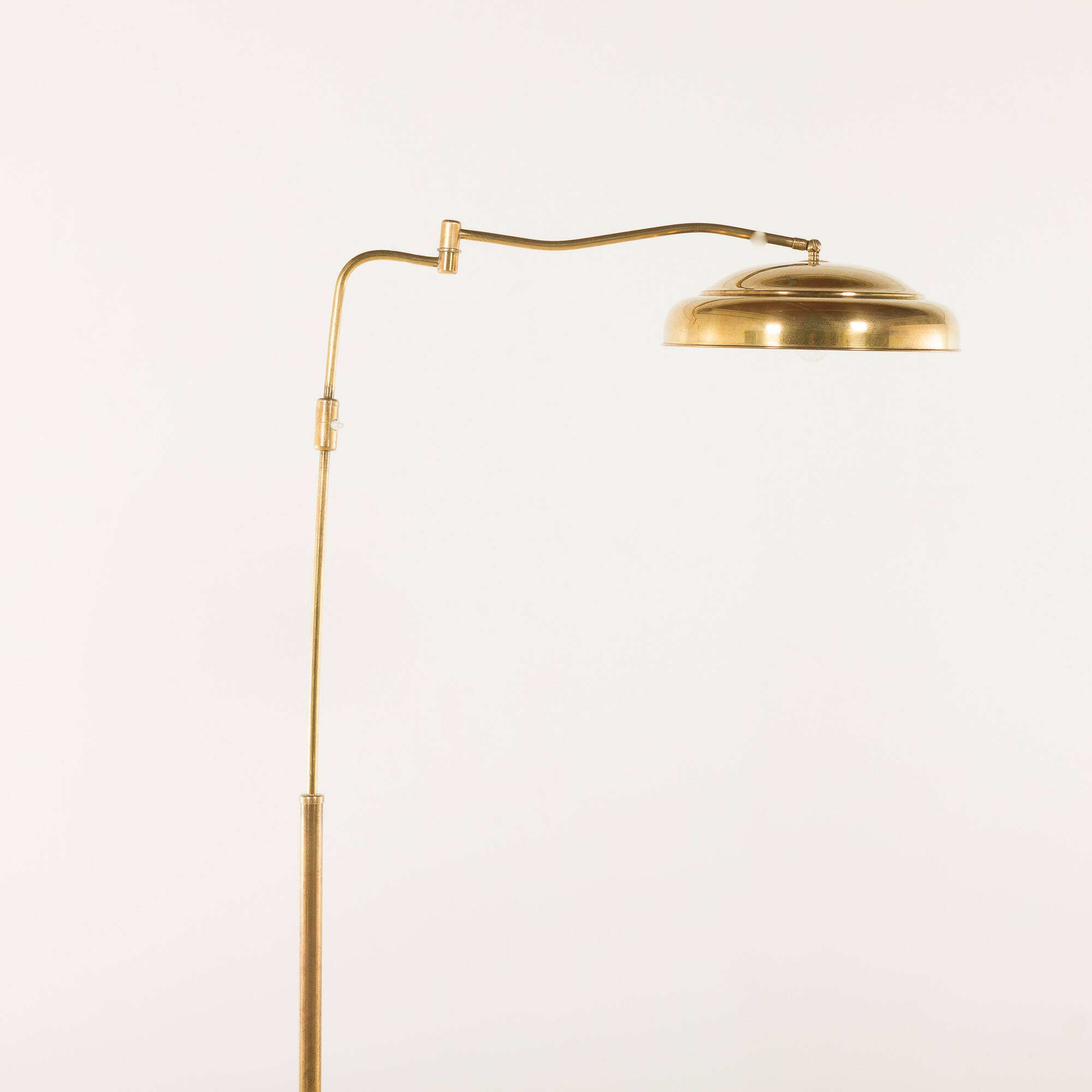 Italian swing arm brass floor lamp with marble base, 1970s