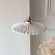 Suspension plissée en opaline
