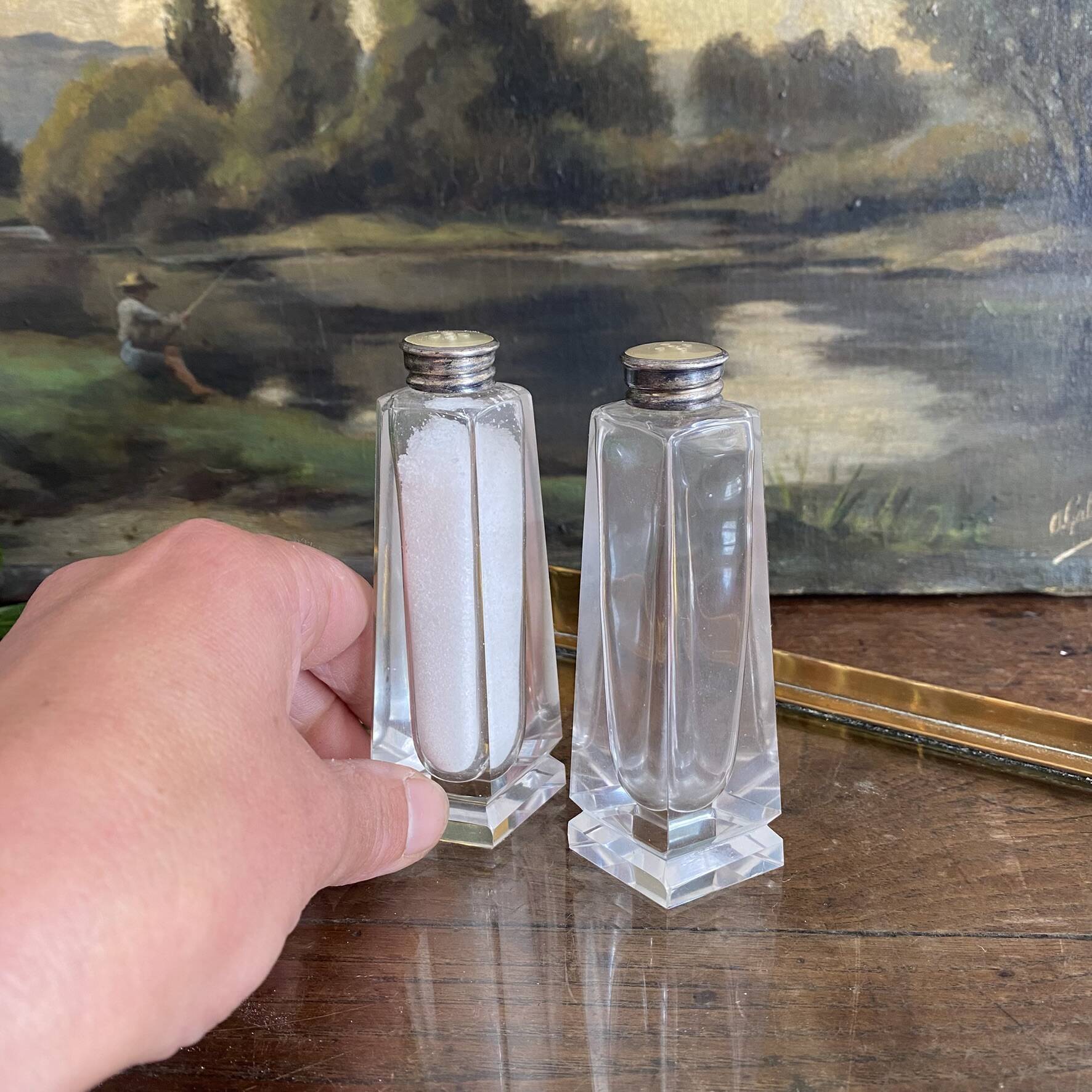 Salière poivrier en verre et bouton de nacre