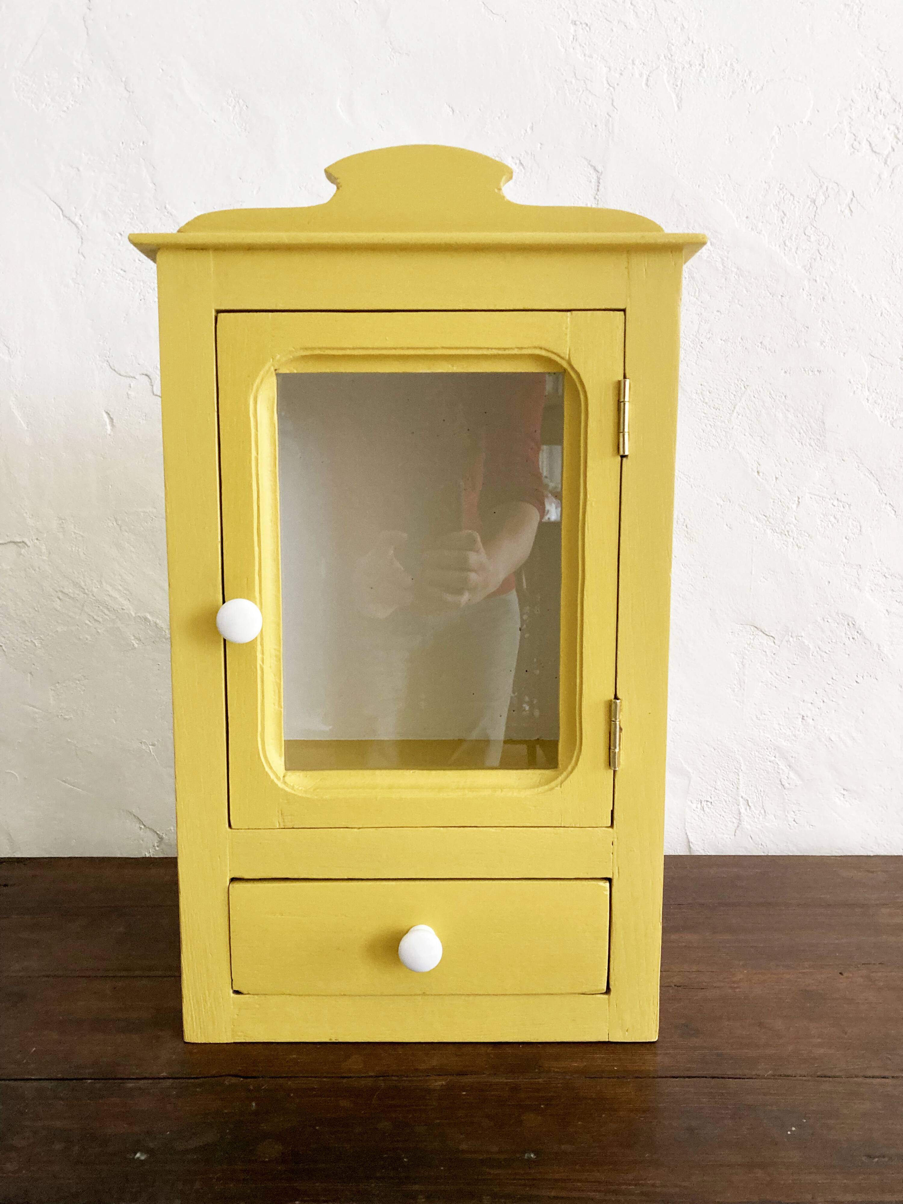Medicine cabinet
