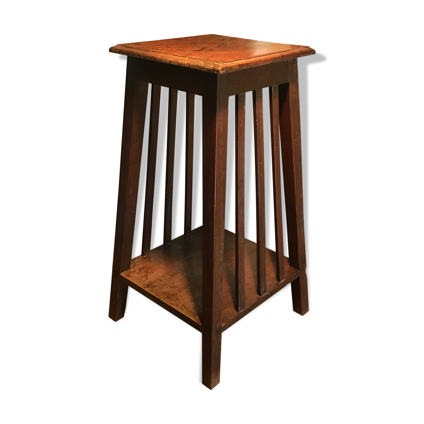 Sellette style art and crafts