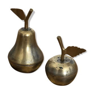 Salière et poivrière en laiton