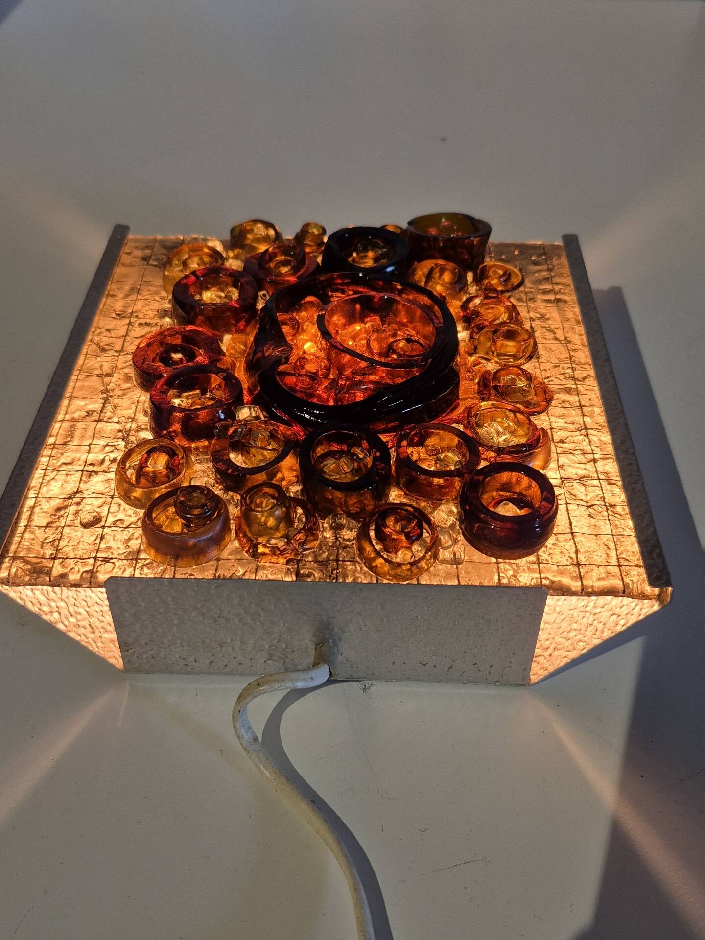 Applique murale MCM en verre brun art