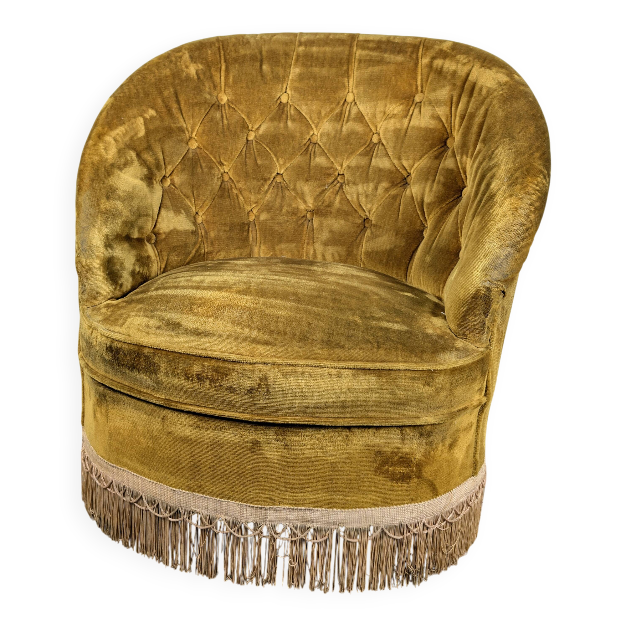 Buttoned frog armchair