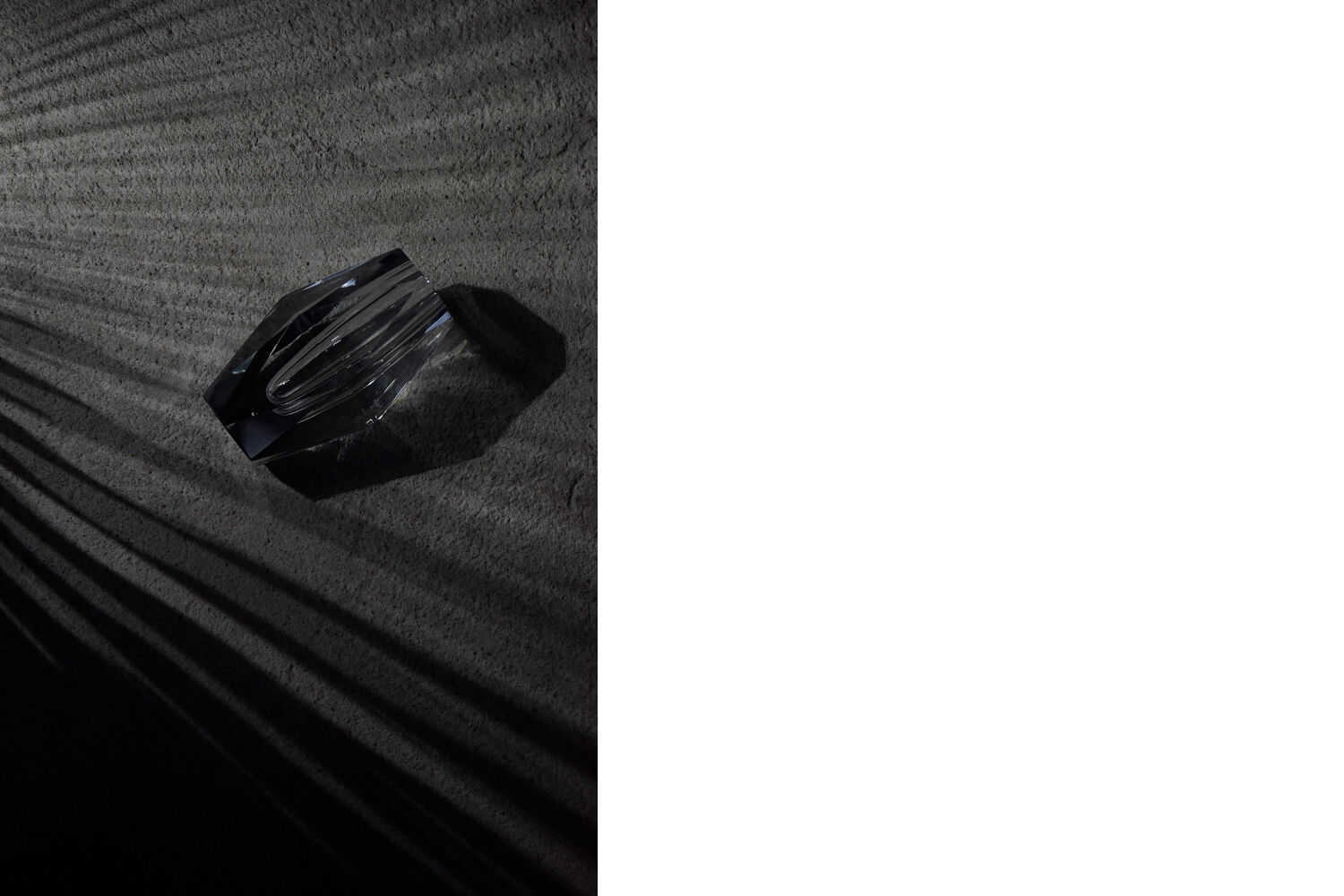 Mid-century glass vase by Asta Strömberg for Strömbergshyttan, 1960s