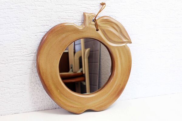 Miroir ''pomme'' en céramique 1970