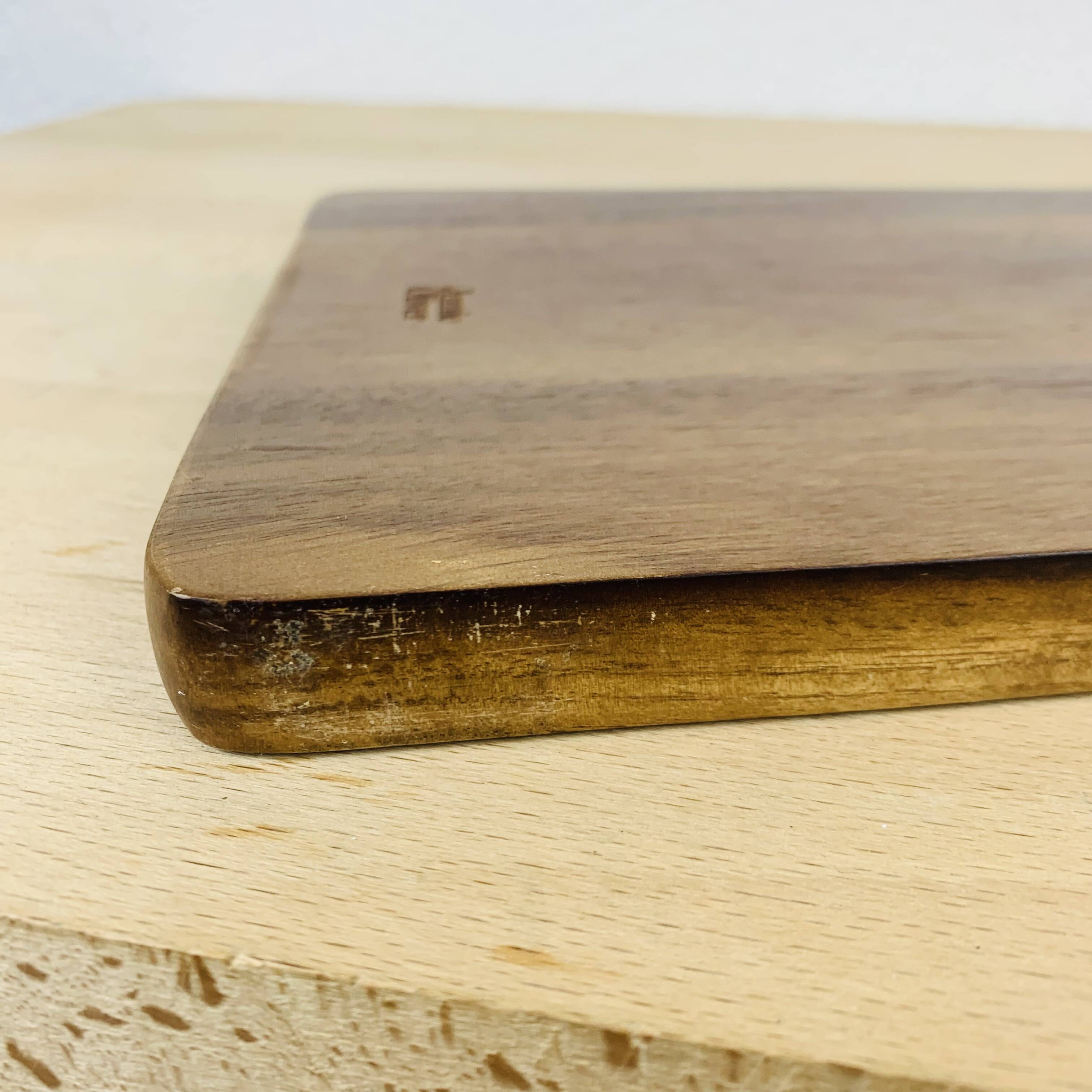 Olive wood cutting board