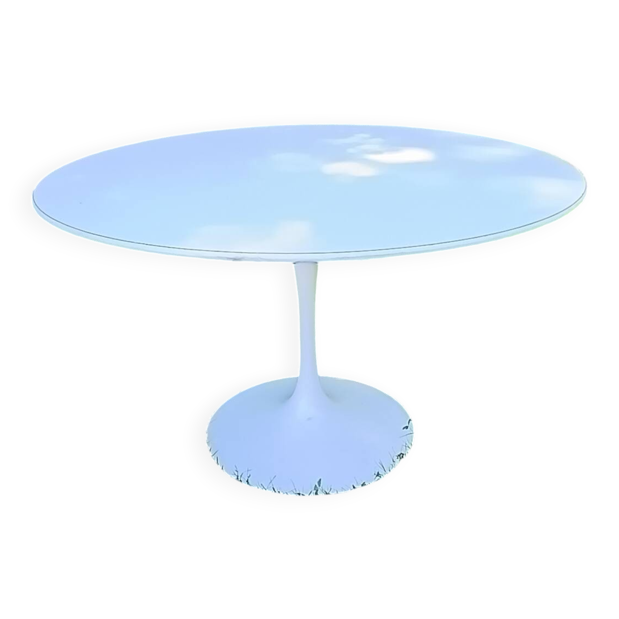 Authentic Eero Saarinen Tulip Coffee Table – White Laminate