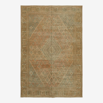 Handmade oriental contemporary 1980s 234 cm x 340 cm carpet