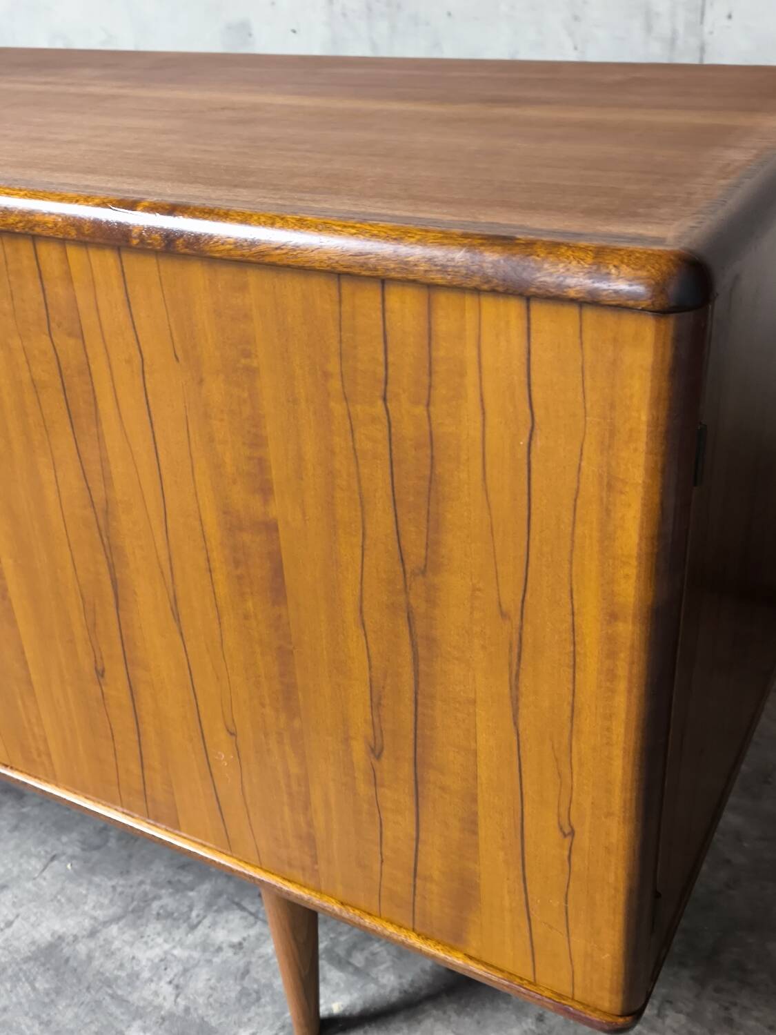 Enfilade scandinave vintage en palissandre