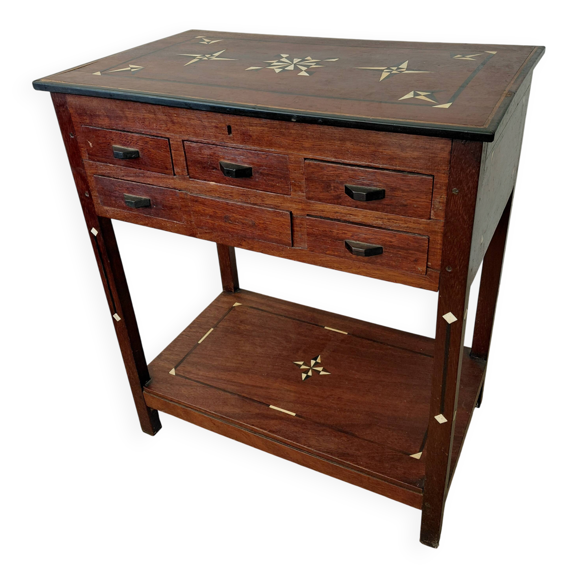 Small oriental piece of furniture