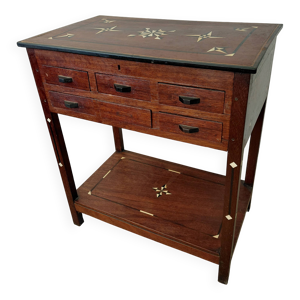 petit meuble oriental