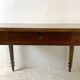 Table, bureau ancien pieds tournés