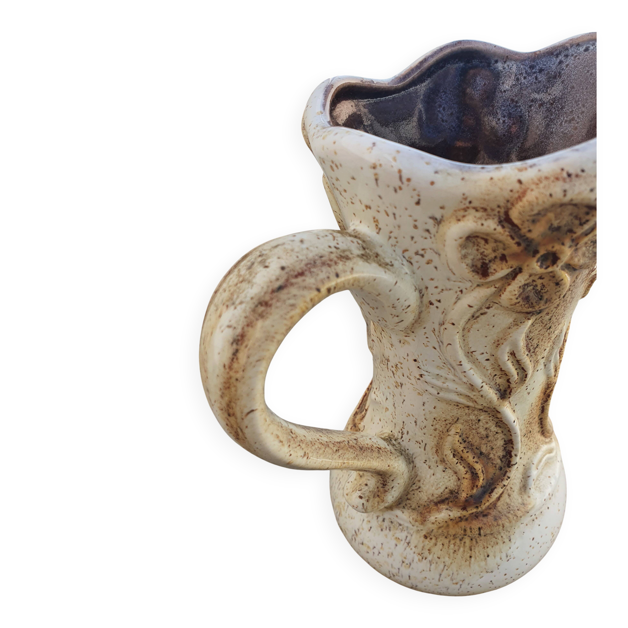 Ceramic vase