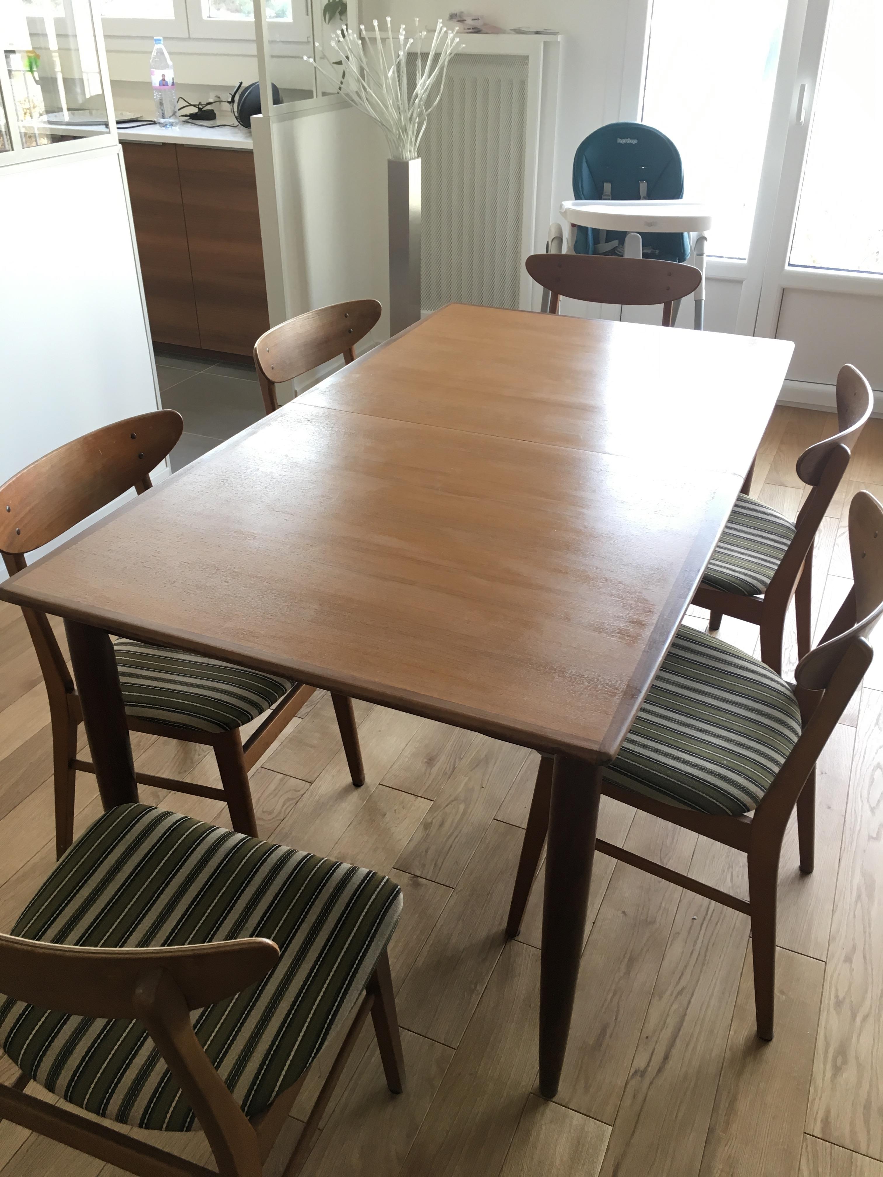 Extendable Danish 60s teak table