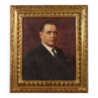 Painting signed Angelo Garino and dated 1931, portrait of a man