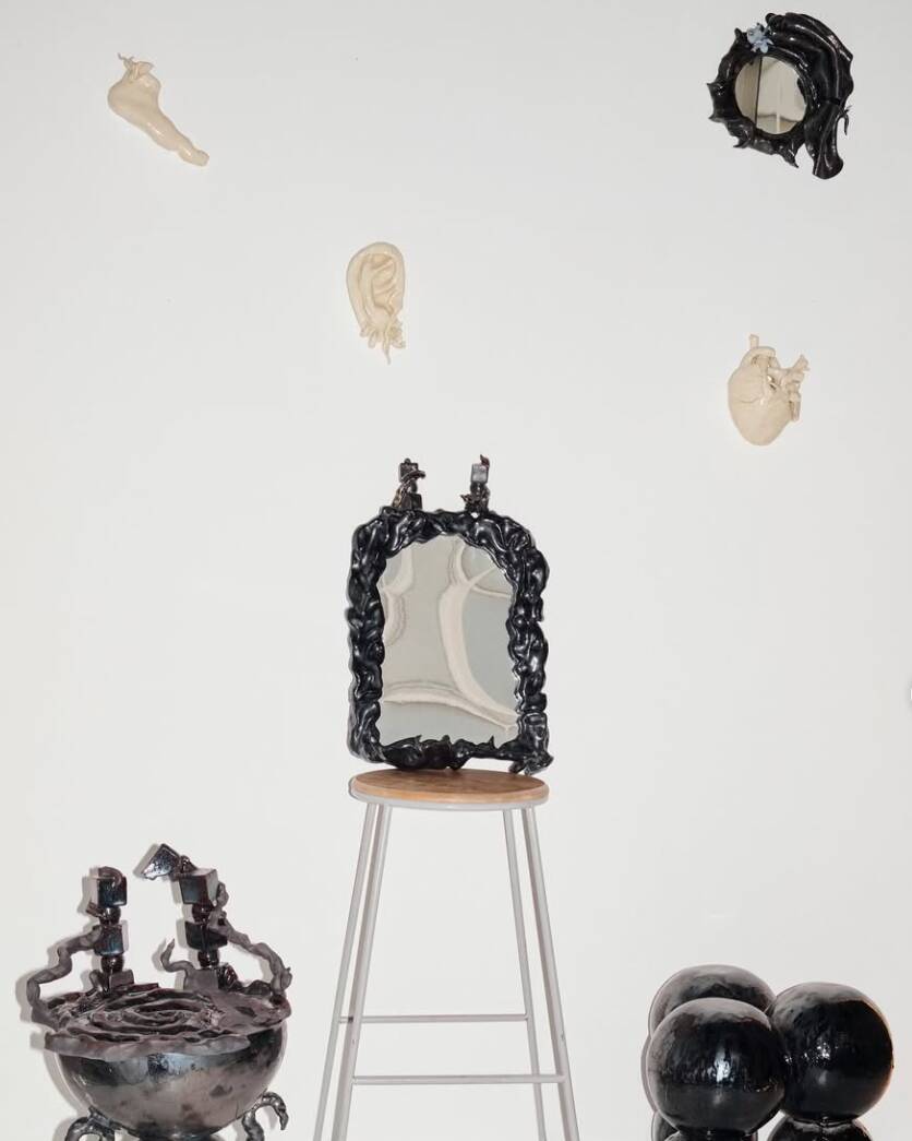 Lift the veil small mirror